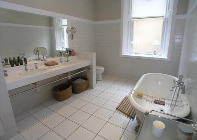 Plasterer and decorating services. West end Glasgow.