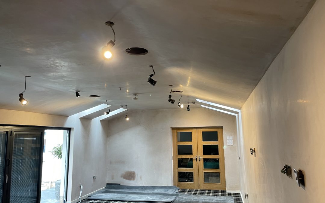 5 Warning Signs Your Walls Are Due for Replastering